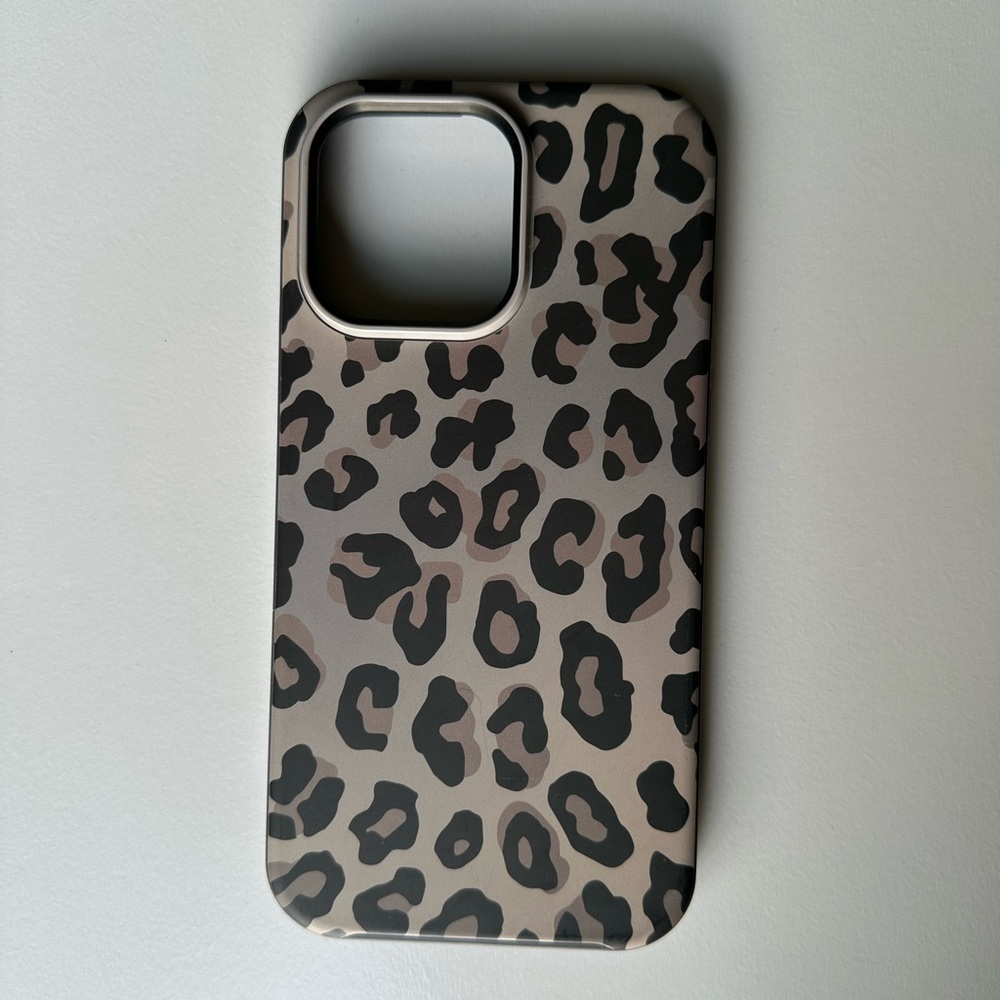 Otterbox iPhone 14 Pro Max Case (MagSafe)